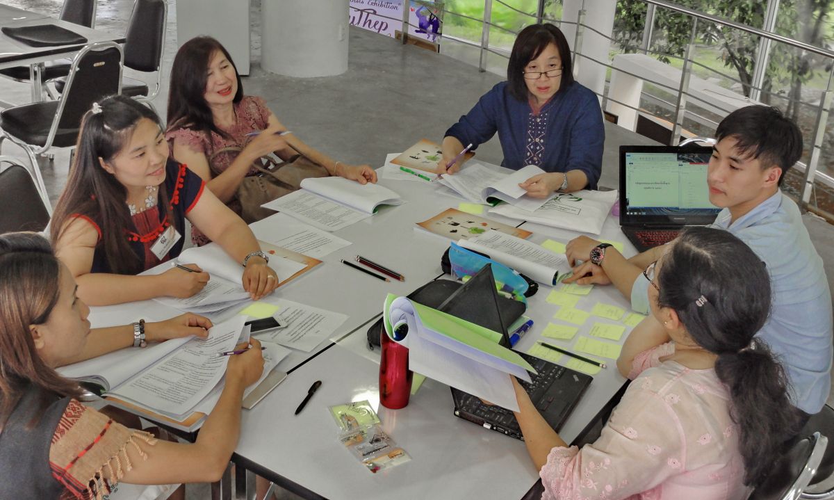 Chiang Mai teachers' meeting